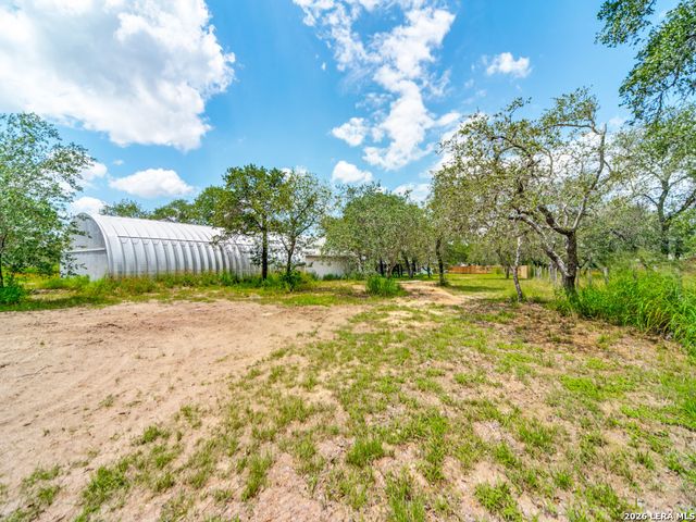 335 SPUR RDG, San Antonio, TX 78264