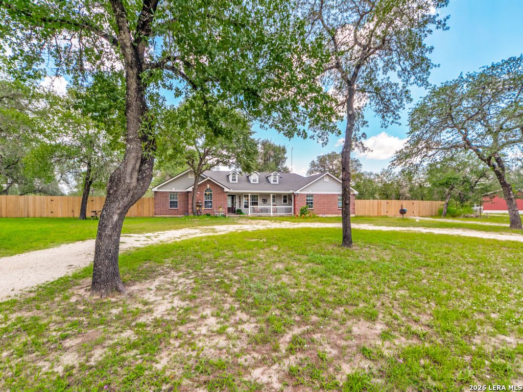 335 SPUR RDG, San Antonio, TX 78264