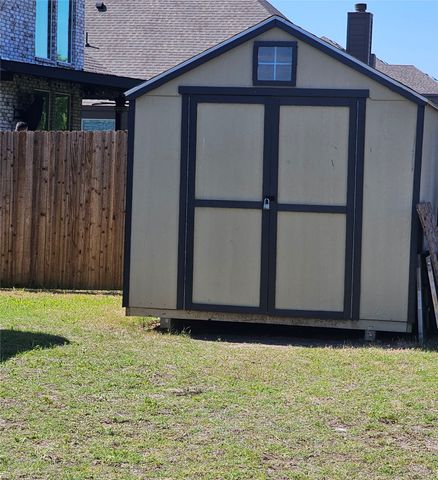 1533 Pierce Street, Waxahachie, TX 75165