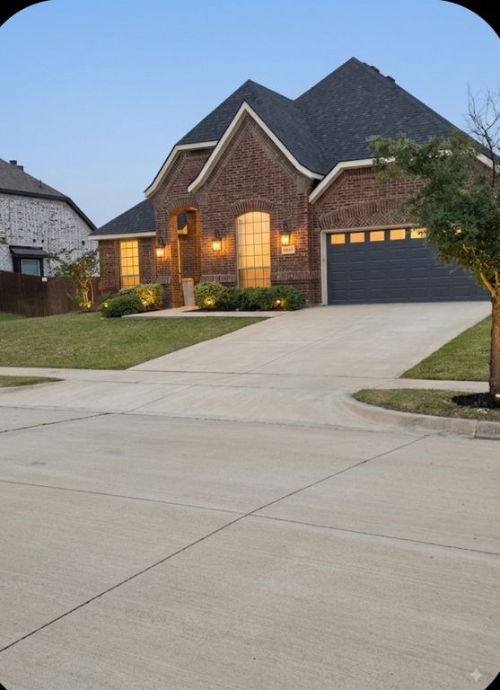 1533 Pierce Street, Waxahachie, TX 75165
