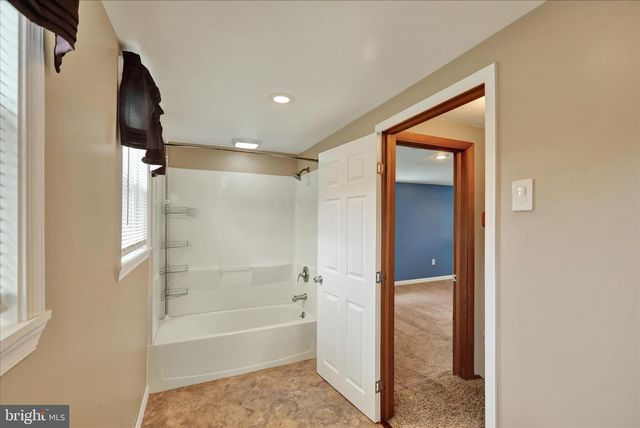 3027 LIMEKILN RD, Birdsboro, PA 19508