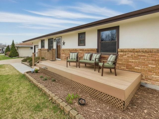 207 Inner Drive, Montgomery, MN 56069