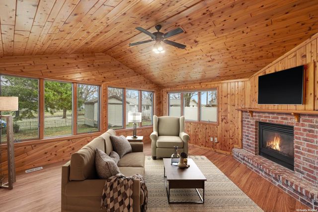 207 Inner Drive, Montgomery, MN 56069