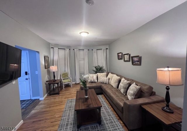 37 N 16Th St, East Orange City, NJ 07017
