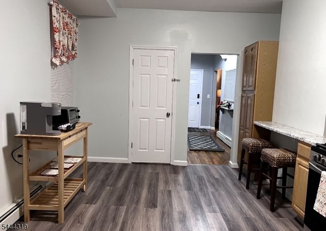 37 N 16Th St, East Orange City, NJ 07017