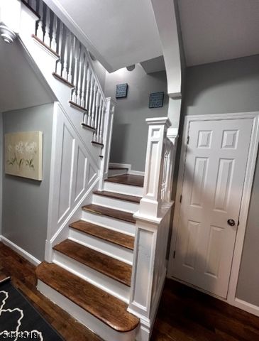 37 N 16Th St, East Orange City, NJ 07017