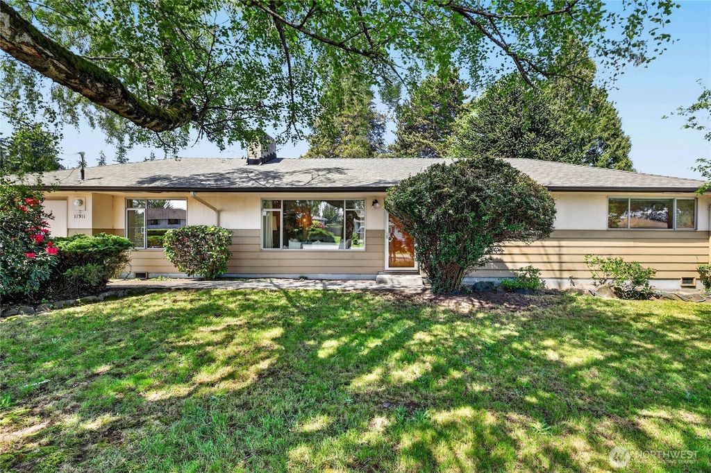 17911 51st Avenue S, Seatac, WA 98188