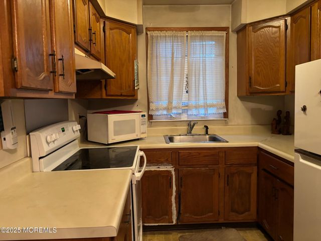 3 Swift Circle D, Whiting, NJ 08759