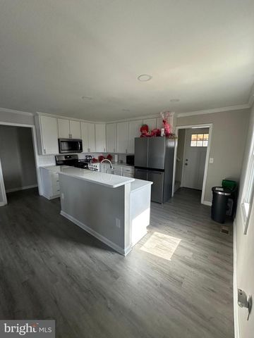 4427 ANNAPOLIS RD, Halethorpe, MD 21227