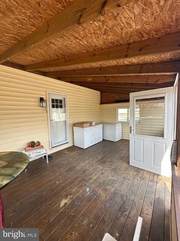 4427 ANNAPOLIS RD, Halethorpe, MD 21227