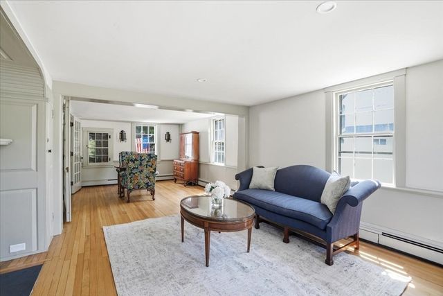 424 Main St, Hingham, MA 02043