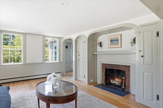 424 Main St, Hingham, MA 02043