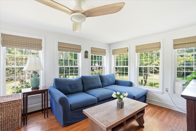 424 Main St, Hingham, MA 02043