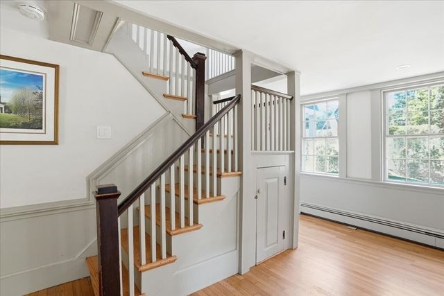 424 Main St, Hingham, MA 02043