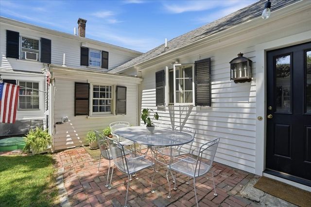 424 Main St, Hingham, MA 02043