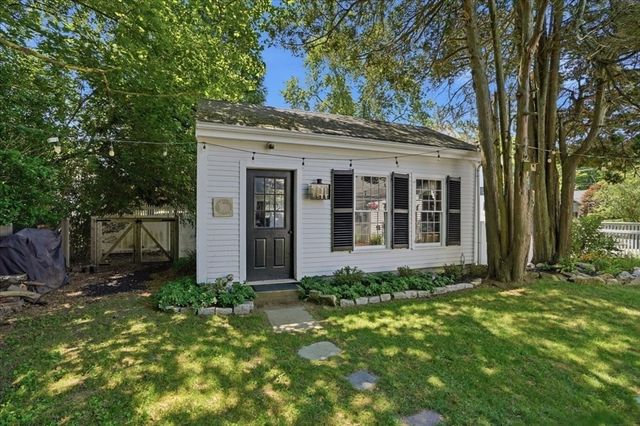 424 Main St, Hingham, MA 02043