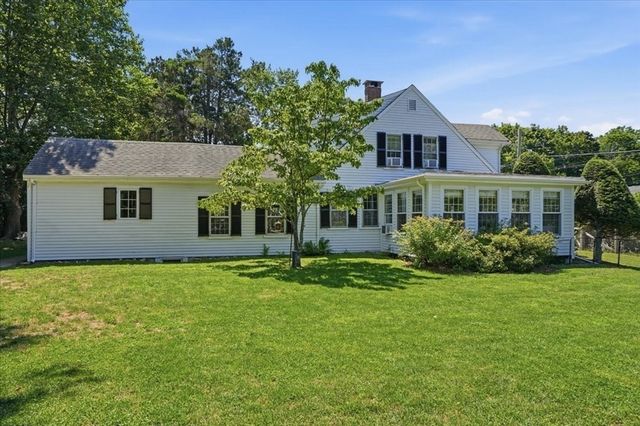 424 Main St, Hingham, MA 02043