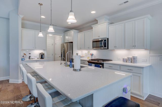 8700 Horse Nettle Drive NE, Leland, NC 28451