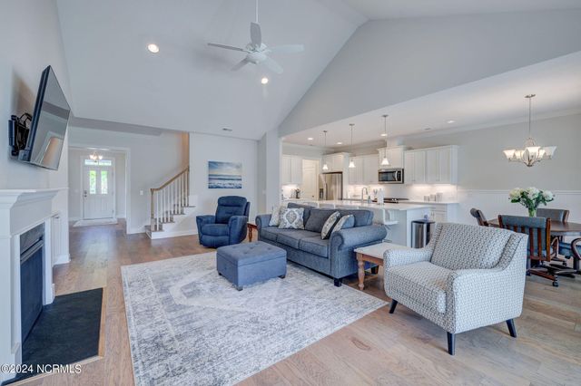 8700 Horse Nettle Drive NE, Leland, NC 28451