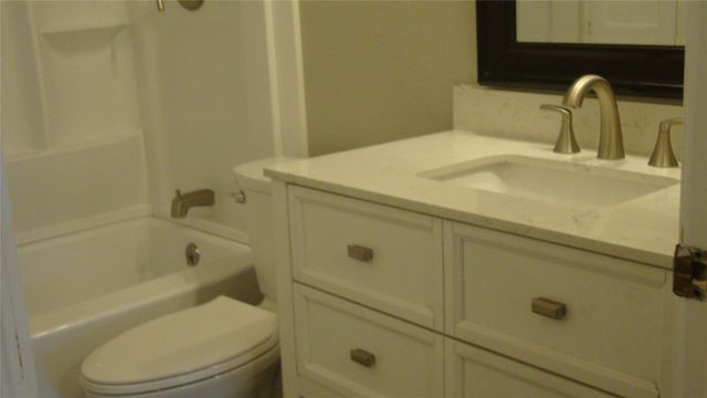 20802 Bonanza ST 3, Lago Vista, TX 78645