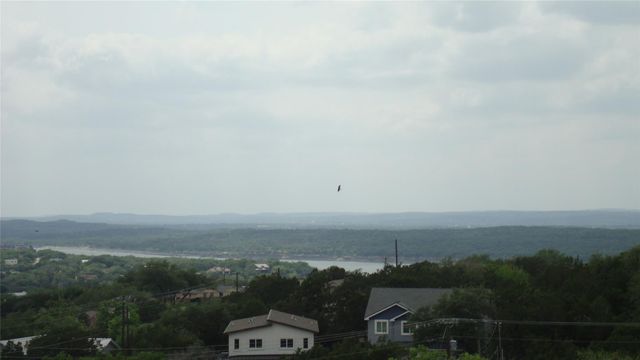 20802 Bonanza ST 3, Lago Vista, TX 78645