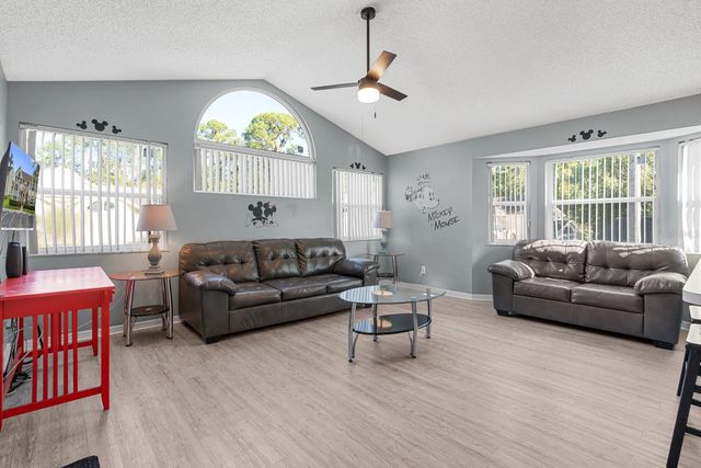 5006 LAGUNA BAY CIRCLE 58, Kissimmee, FL 34746