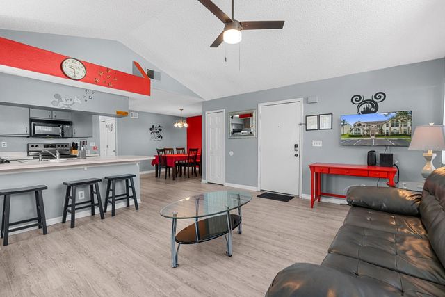 5006 LAGUNA BAY CIRCLE 58, Kissimmee, FL 34746
