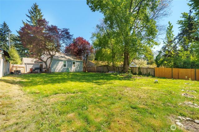 16909 12th Place NE, Shoreline, WA 98155