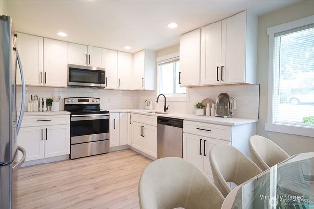 16909 12th Place NE, Shoreline, WA 98155
