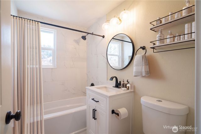 16909 12th Place NE, Shoreline, WA 98155