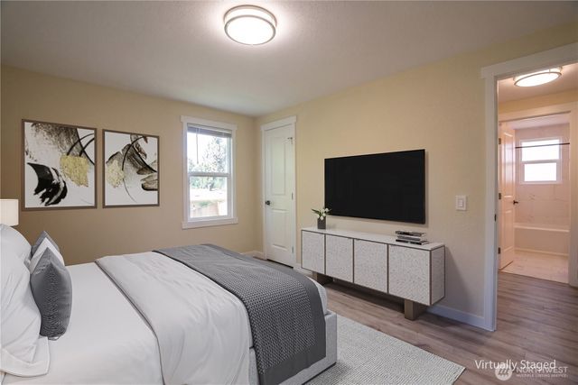 16909 12th Place NE, Shoreline, WA 98155