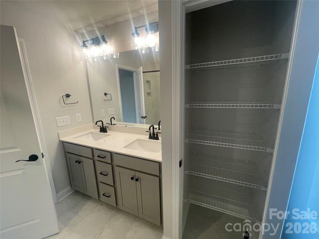 4028 Grommet Court, Matthews, NC 28105