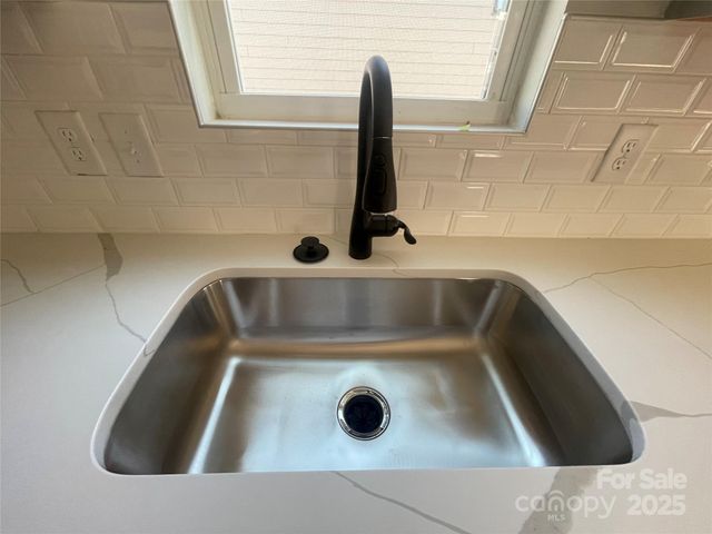 4028 Grommet Court, Matthews, NC 28105