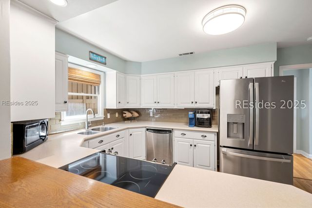 20 Field Sparrow Rd, Hilton Head Island, SC 29926