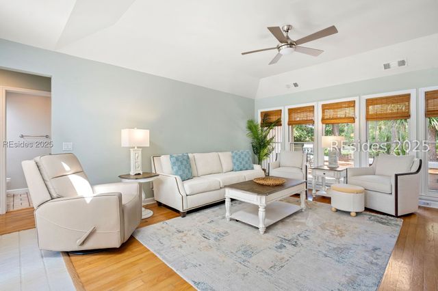 20 Field Sparrow Rd, Hilton Head Island, SC 29926