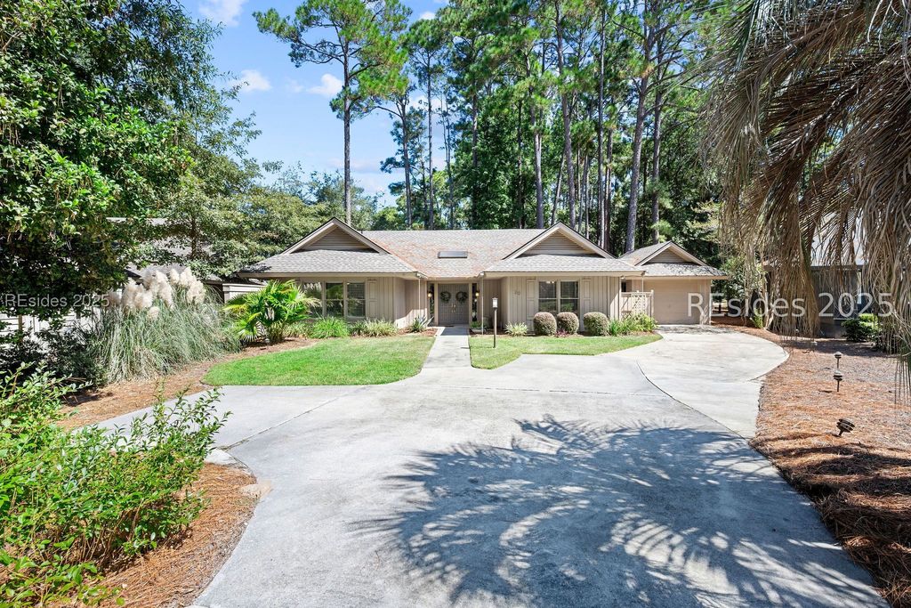 20 Field Sparrow Rd, Hilton Head Island, SC 29926
