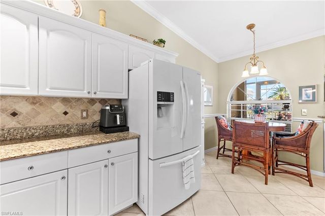 8586 Mustang DR # 25, Naples, FL 34113