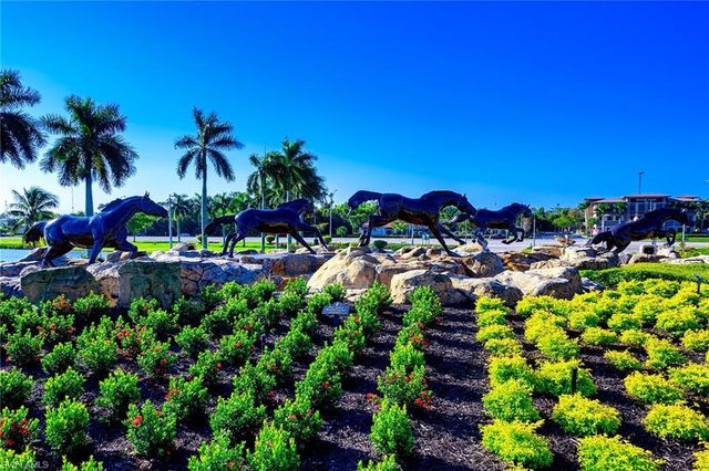 8586 Mustang DR # 25, Naples, FL 34113