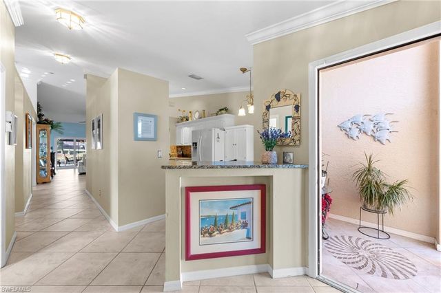 8586 Mustang DR # 25, Naples, FL 34113