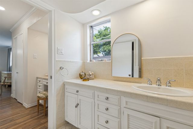 6311 Bandera Avenue A, Dallas, TX 75225