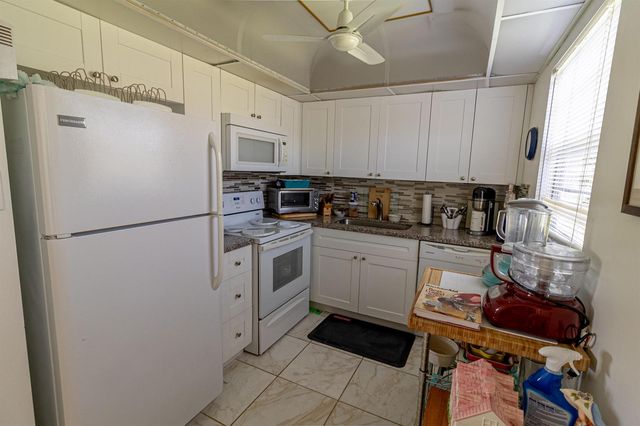 158 Mansfield D Drive, Boca Raton, FL 33434