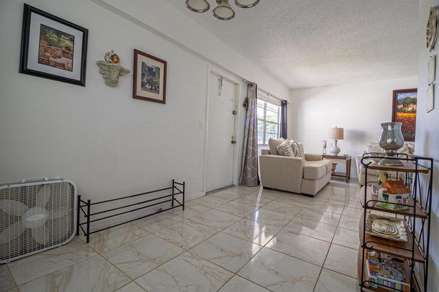 158 Mansfield D Drive, Boca Raton, FL 33434