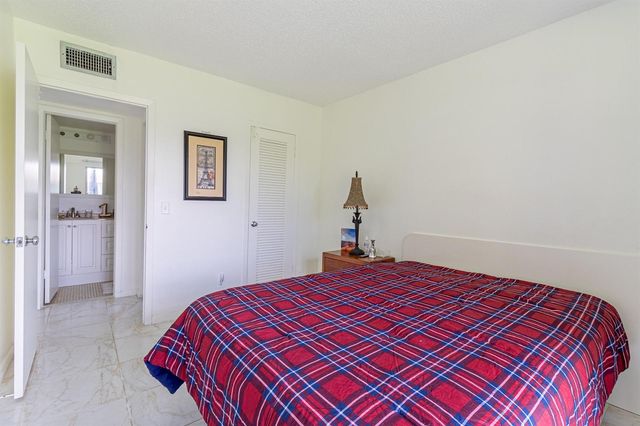 158 Mansfield D Drive, Boca Raton, FL 33434