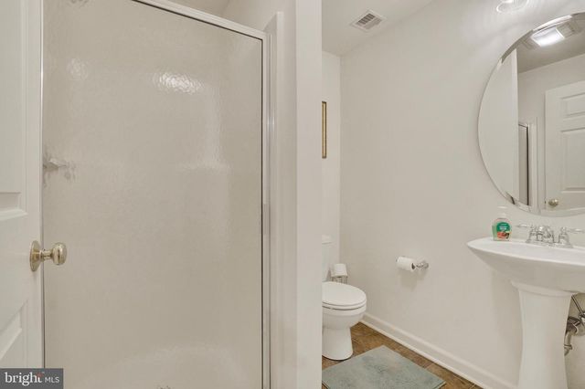2764 SEABISCUIT ST, York, PA 17402