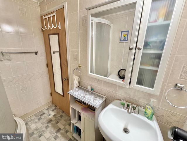 66 HANOVER ST, Pemberton, NJ 08068