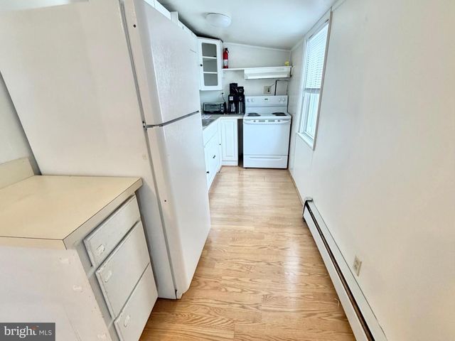 66 HANOVER ST, Pemberton, NJ 08068