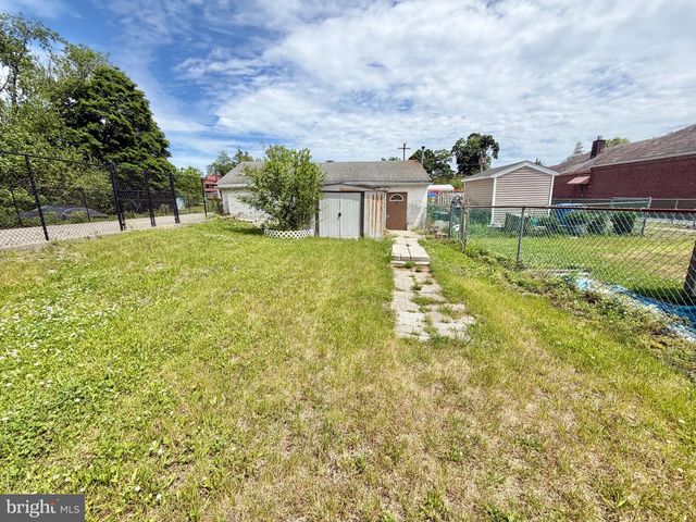 66 HANOVER ST, Pemberton, NJ 08068