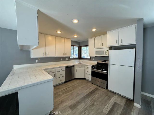 333 La Casita Dr, Twin Peaks, CA 92391