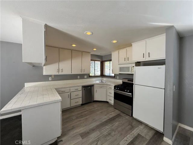 333 La Casita Dr, Twin Peaks, CA 92391