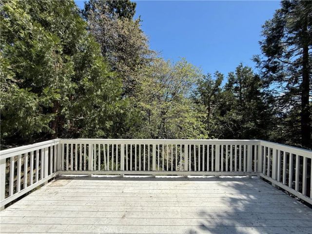 333 La Casita Dr, Twin Peaks, CA 92391